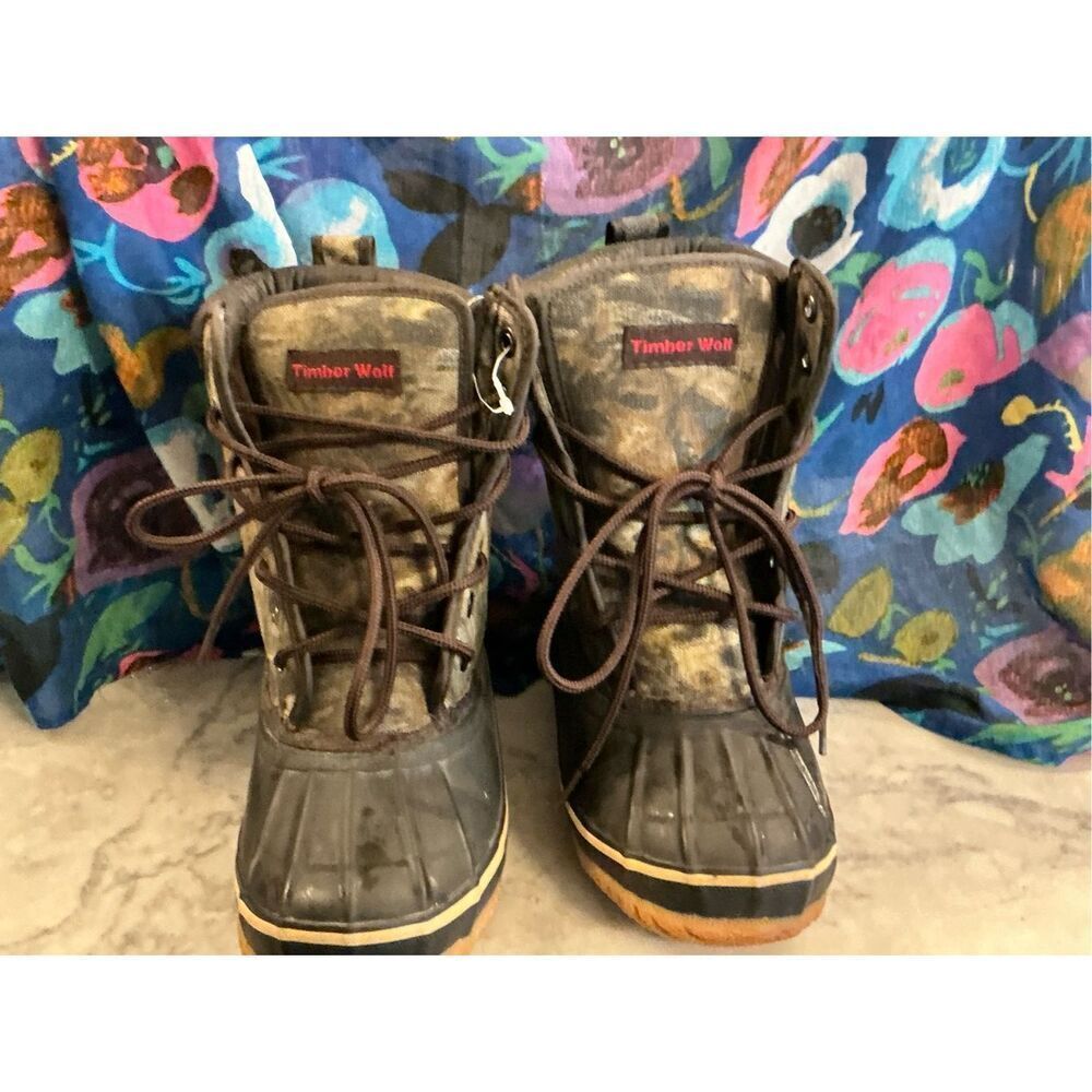Timber Wolf Youth Size 4 Camo Waterproof Hunting Insulated Boots‎